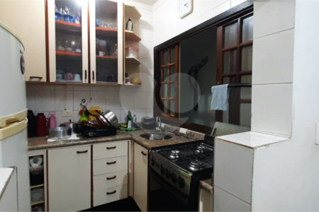 Sobrado à venda com 3 quartos, sendo 1 suíte, em Jardim Regina, São Paulo, SP