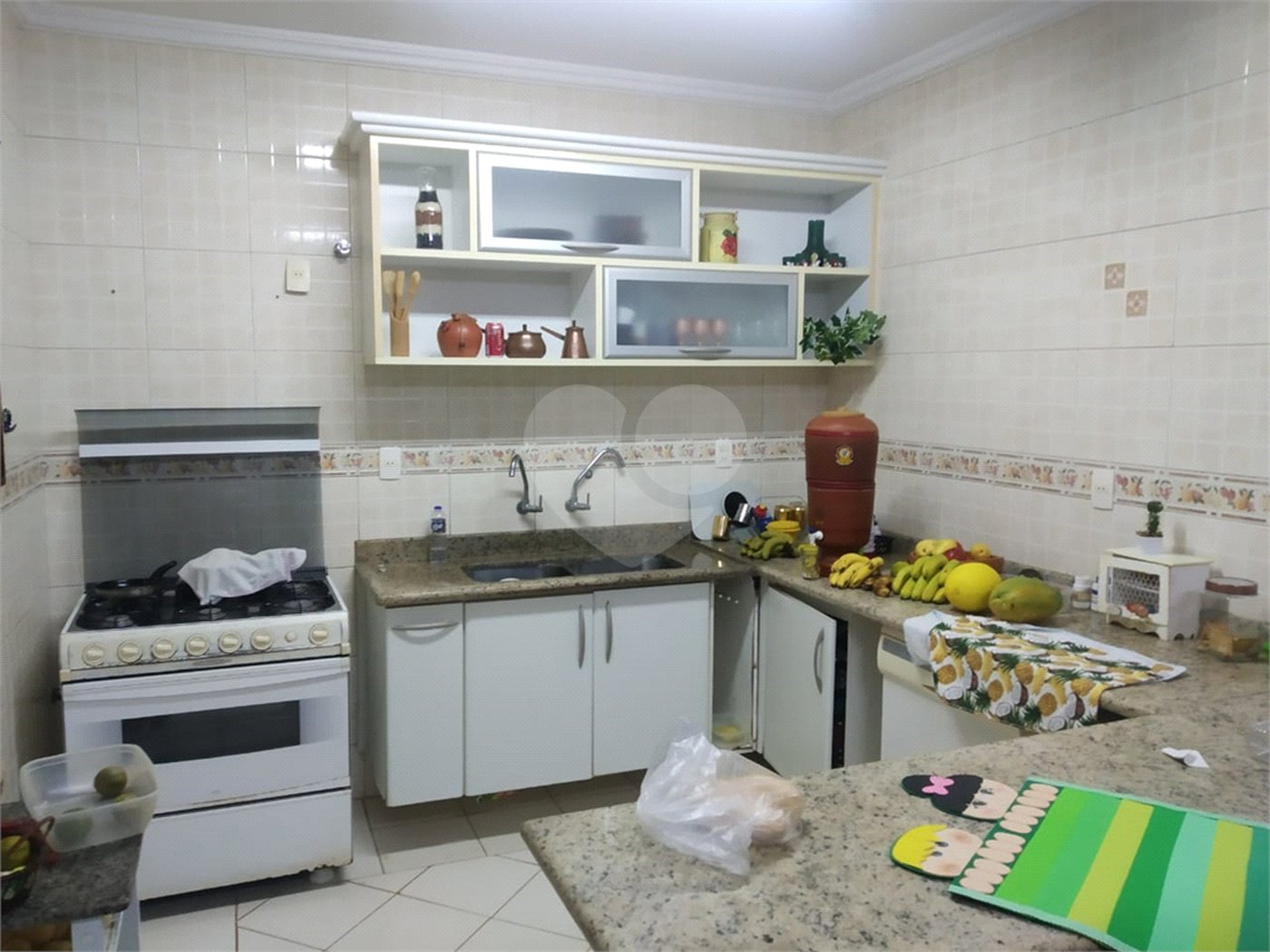 Casa à venda com 4 quartos, sendo 2 suítes,  no condomínio Acmti - Colinas do Mosteiro, Terras de Itaici e Recanto dos Pássaros, Indaiatuba - SP