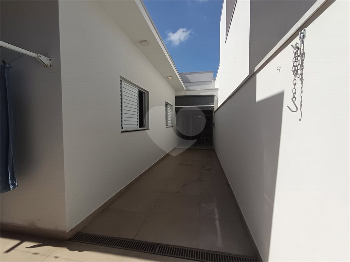 Casa à venda com 3 quartos, sendo 1 suíte,  no condomínio Ipes 2, Tatuí - SP