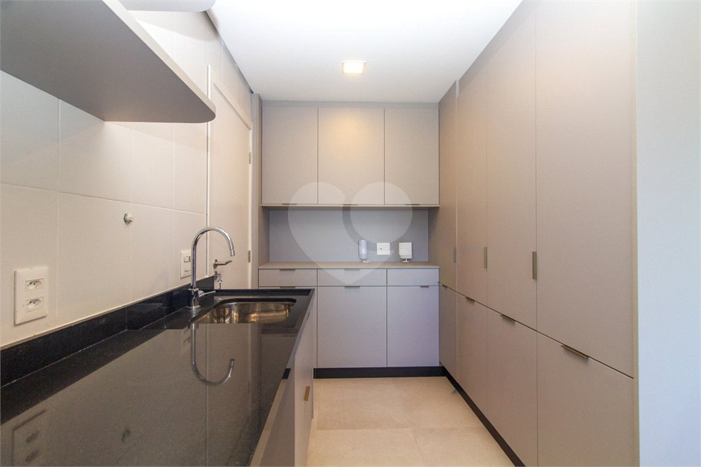 Apartamento à venda ou para alugar com 3 suítes em Jardim Morumbi, São Paulo, SP