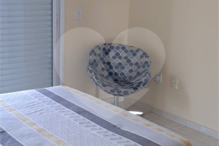 Casa à venda com 3 suítes no condomínio Parque Residencial Shambala 3, Atibaia - SP