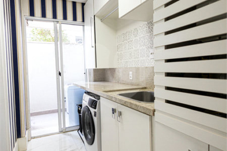 Apartamento à venda com 5 quartos, sendo 4 suítes,  em Parque Reboucas, São Paulo, SP