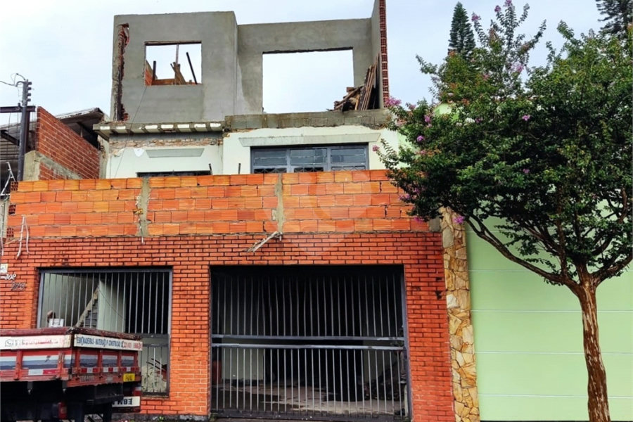 Sobrado à venda com 4 quartos, sendo 2 suítes, em Tremembé, São Paulo, SP