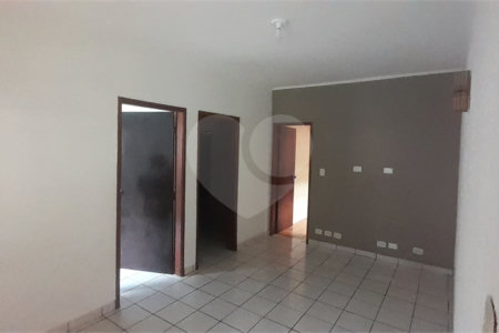 Casa à venda com 3 quartos, sendo 1 suíte, em Vila Gustavo, São Paulo, SP