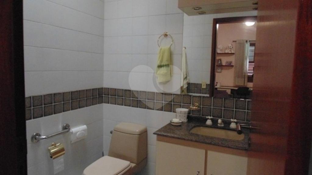 Sobrado à venda com 4 quartos, sendo 3 suítes,  em Jardim Franca, São Paulo, SP