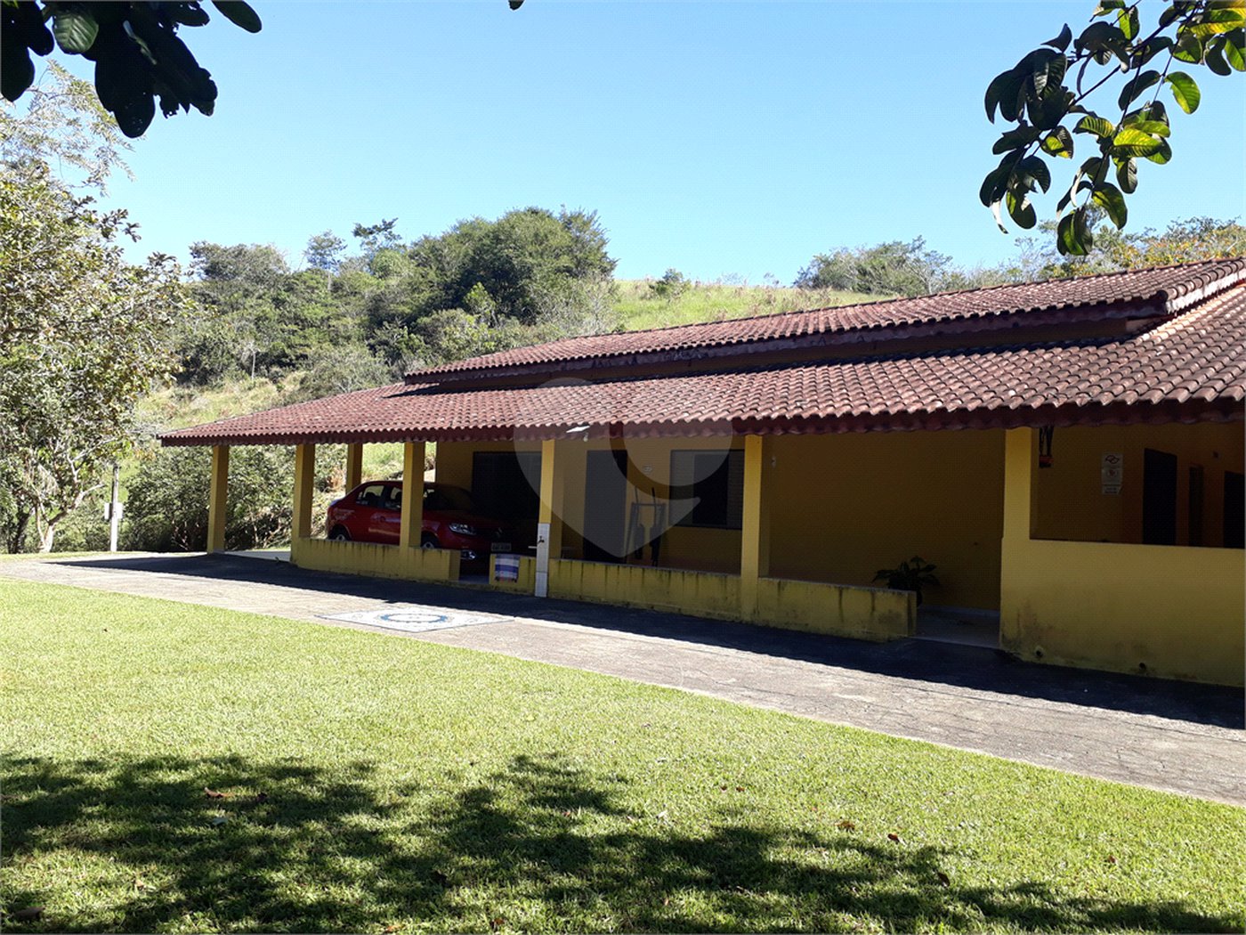 Sítio à venda com 9 quartos, sendo 7 suítes, no Centro, Monteiro Lobato, SP