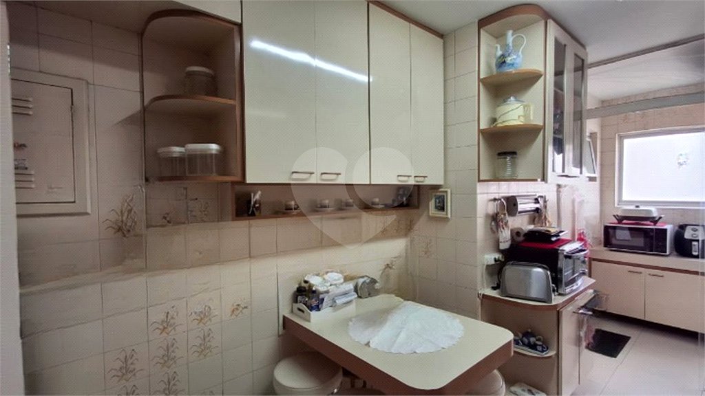 Apartamento à venda com 3 quartos, sendo 1 suíte,  em Indianópolis, São Paulo, SP