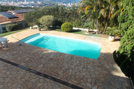 Casa à venda com 2 quartos, sendo 1 suíte, em Campos de Atibaia, Atibaia, SP