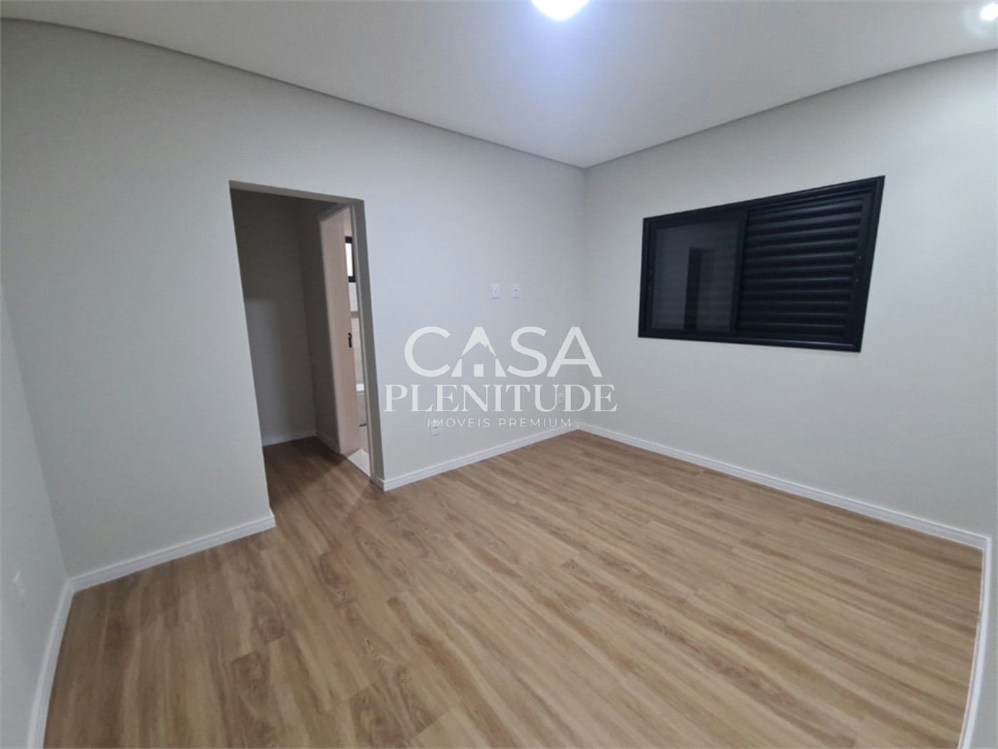 Casa em condomínio à venda com 3 quartos, sendo 1 suíte,  em Jardim Novo Horizonte, Sorocaba, SP