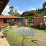 Chácara à venda com 4 quartos, sendo 3 suítes, em Monterrey, Louveira, SP