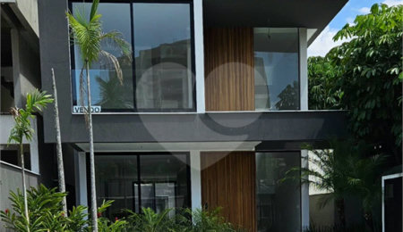 Casa à venda com 4 suítes no condomínio Riomar X, Rio de Janeiro - RJ