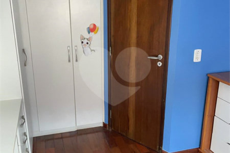 Casa à venda com 3 quartos, sendo 1 suíte, no condomínio Residencial Via Veneto, São Paulo - SP