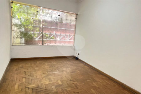 Casa à venda com 3 quartos, sendo 1 suíte, em Brooklin, São Paulo, SP
