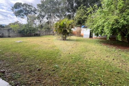Casa Térrea para alugar com 3 quartos, sendo 1 suíte, em Jardim Estância Brasil, Atibaia, SP