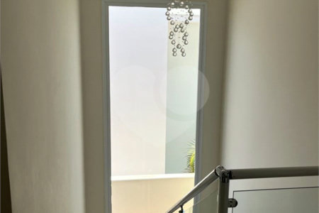 Casa em Condomínio - Jardim Residencial Alto de Itaici!
