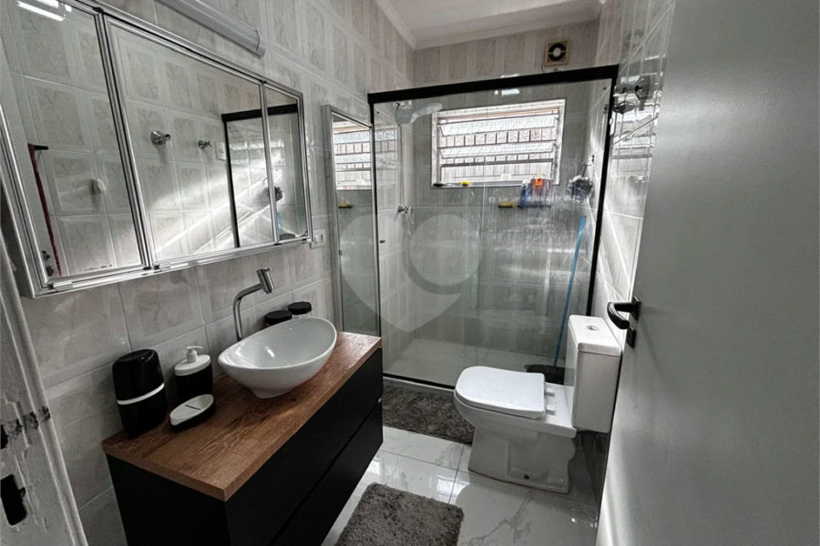 Casa com 03 dormitórios e 04 vagas Parada Inglesa
