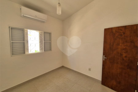 Casa Térrea à venda com 3 quartos, sendo 1 suíte, no Centro, Vinhedo, SP