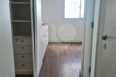 Apartamento à venda com 2 quartos, sendo 1 suíte, em Parque Reboucas, São Paulo, SP