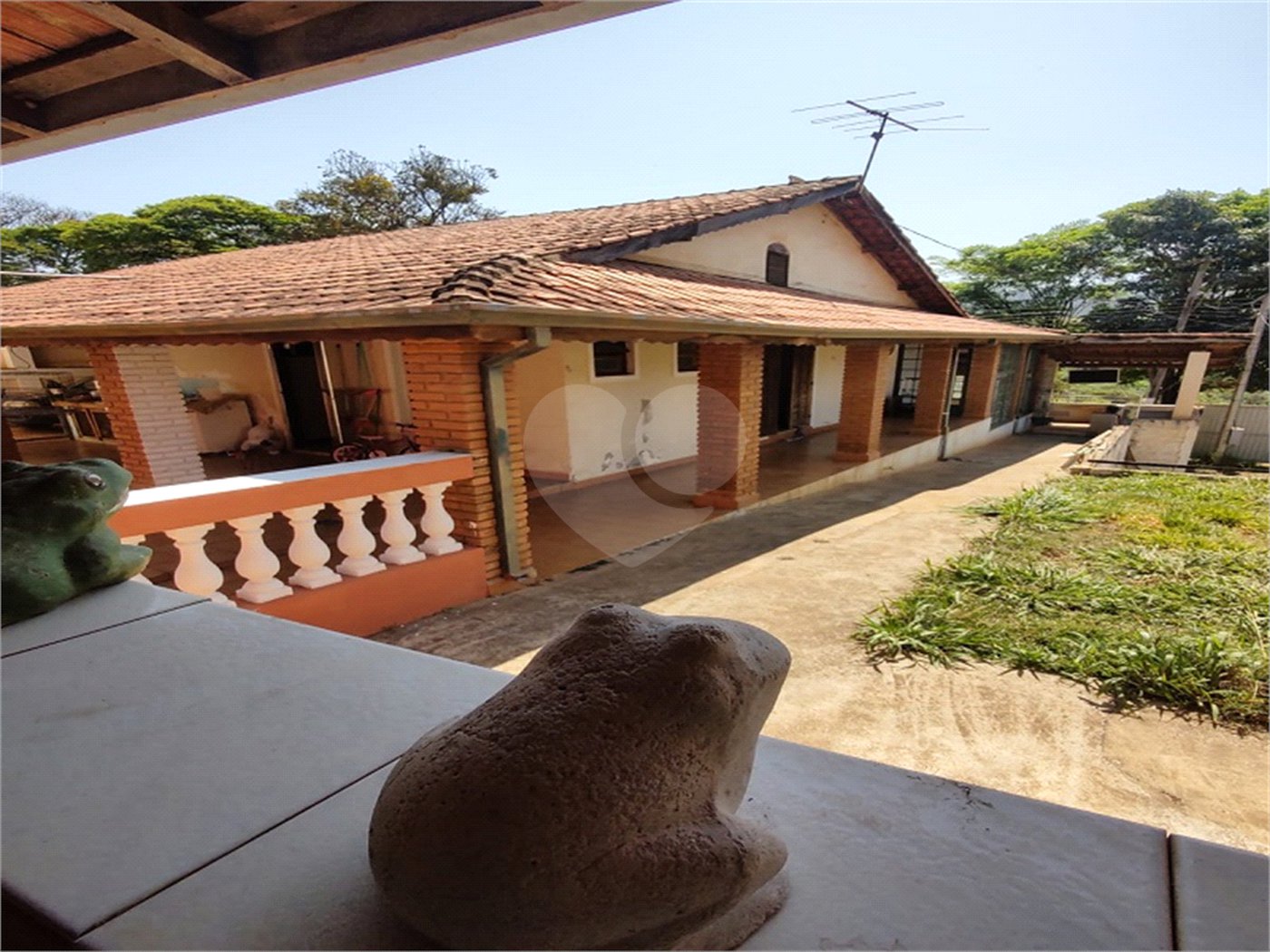 Chácara à venda com 5 quartos, sendo 3 suítes, em Chácaras Fernão Dias, Atibaia, SP