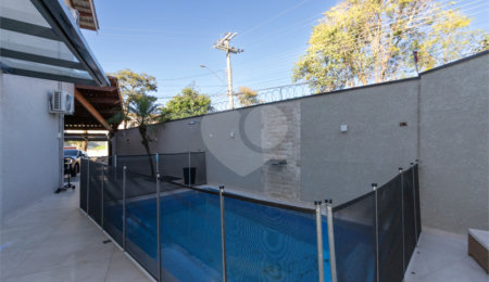 Casa à venda com 3 quartos, sendo 1 suíte, em Jardim Colonial, Atibaia, SP