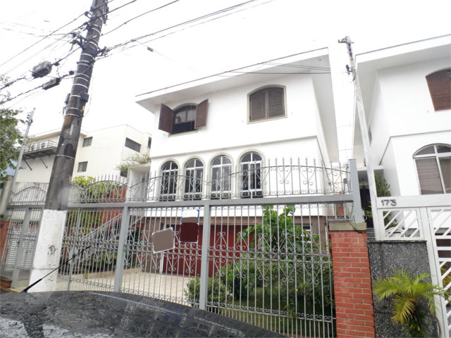 Sobrado à venda com 4 quartos, sendo 2 suítes,  em Santana, São Paulo, SP