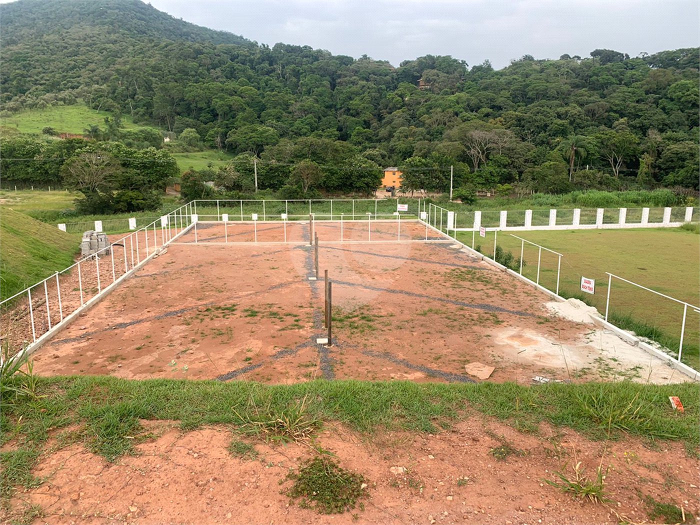 Terreno à venda em Laranja Azeda, Atibaia, SP