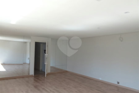 Apartamento à venda com 3 quartos, sendo 1 suíte, em Jardim Paulista, São Paulo, SP