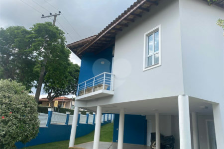 Casa à venda com 5 quartos, sendo 3 suítes, no condomínio Zuleika Jabour, Salto - SP