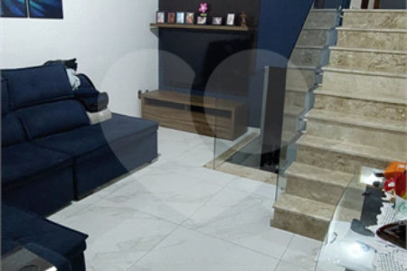 Casa à venda com 3 quartos, sendo 1 suíte, em Jardim Universo, Mogi das Cruzes, SP