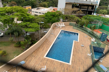 Apartamento à venda com 3 quartos, sendo 1 suíte, em Jardim Marajoara, São Paulo, SP
