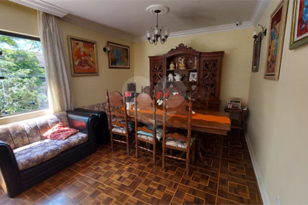 Casa à venda com 4 quartos, sendo 2 suítes, em Jardim São Caetano, São Caetano do Sul, SP
