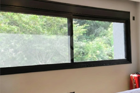 Casa à venda com 3 suítes em Pinheirinho, Vinhedo, SP