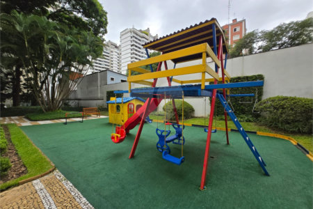 Apartamento à venda com 3 quartos, sendo 1 suíte, em Indianópolis, São Paulo, SP