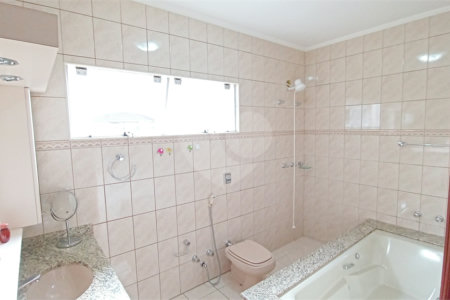 Casa à venda com 5 quartos, sendo 3 suítes, em Nova Vinhedo, Vinhedo, SP