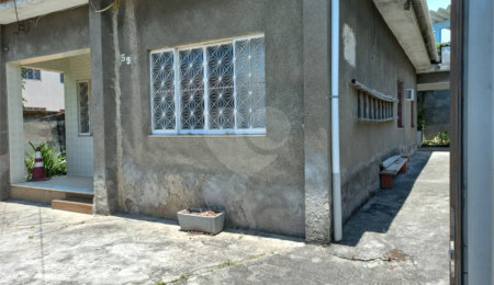 Casa Térrea à venda com 3 quartos em Campo Grande, Rio de Janeiro, RJ