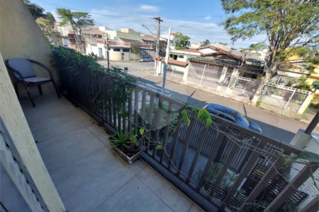 Sobrado à venda com 3 quartos, sendo 1 suíte, em Parque São Domingos, São Paulo, SP