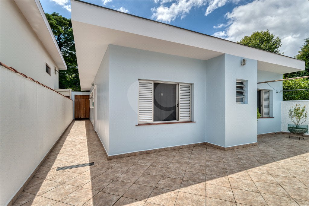 Casa Térrea à venda com 3 quartos, sendo 1 suíte,  em Alto da Boa Vista, São Paulo, SP