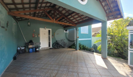 Casa à venda com 3 quartos, sendo 1 suíte, em Itapetinga, Atibaia, SP