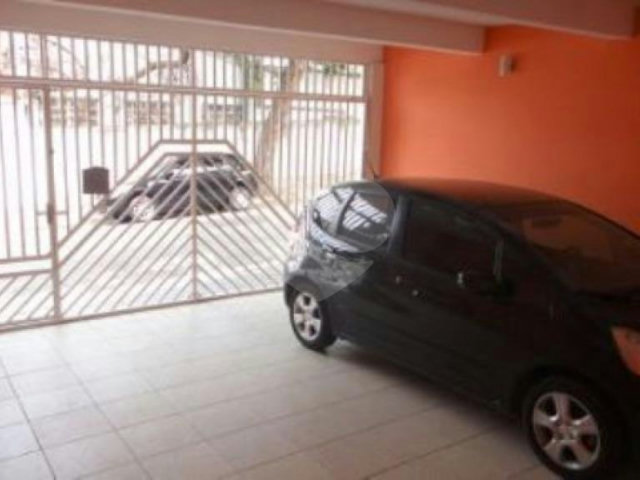 Sobrado à venda com 3 quartos, sendo 1 suíte, em Vila das Palmeiras, Guarulhos, SP
