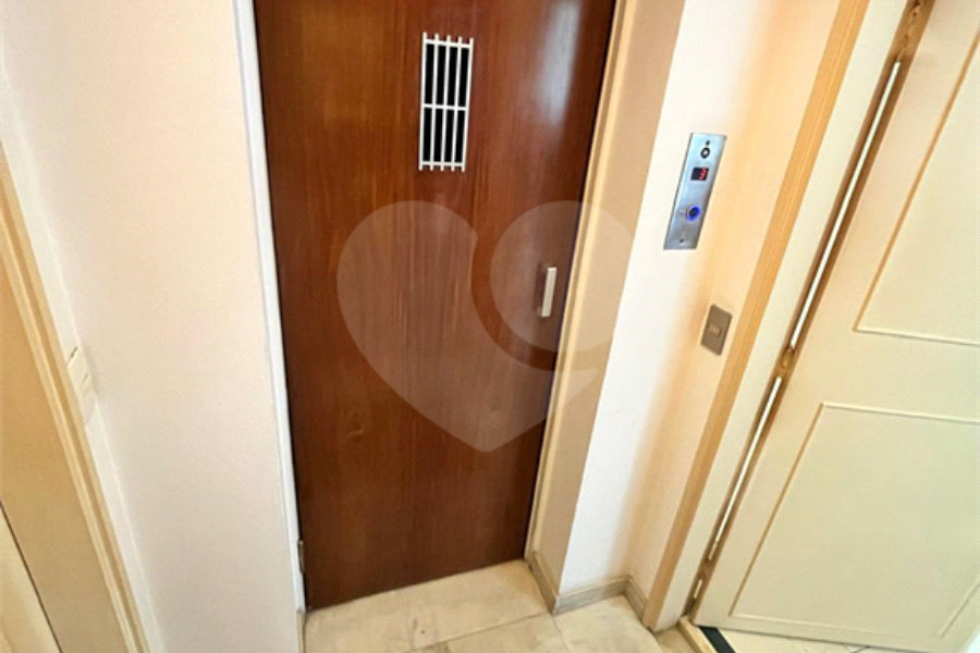 Apartamento à venda com 2 quartos em Bela Vista, São Paulo, SP