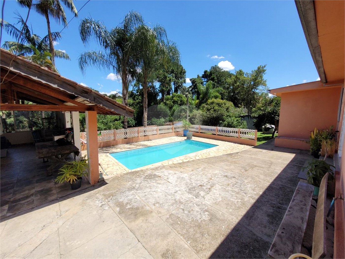 Chácara à venda com 3 quartos, sendo 1 suíte,  em Jardim Imperial, Atibaia, SP