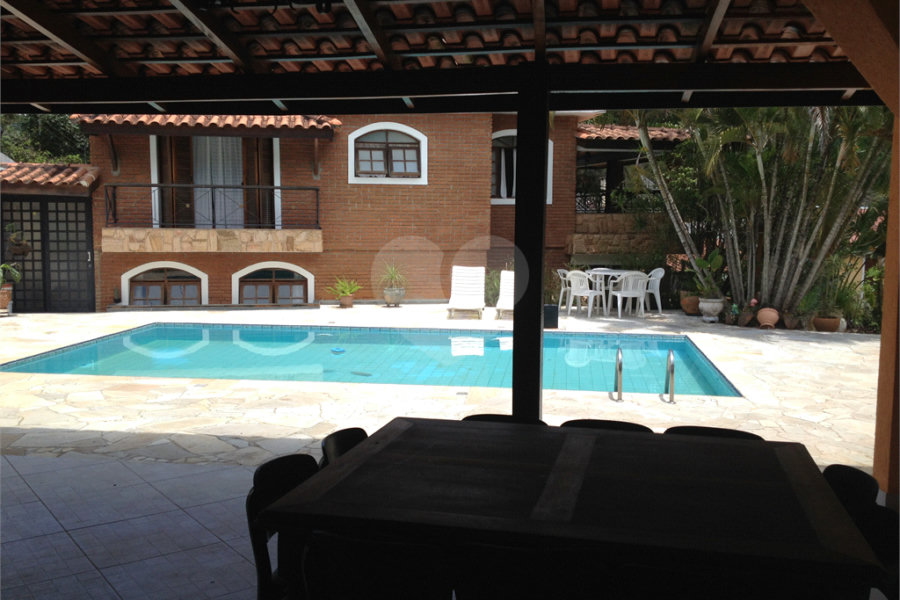 Casa à venda ou para alugar com 4 quartos, sendo 1 suíte, em Serra da Cantareira, Mairiporã, SP