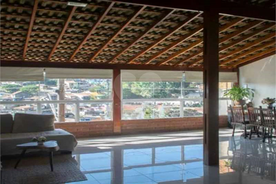 Sobrado à venda com 3 quartos, sendo 1 suíte, em Vila Nova Cachoeirinha, São Paulo, SP