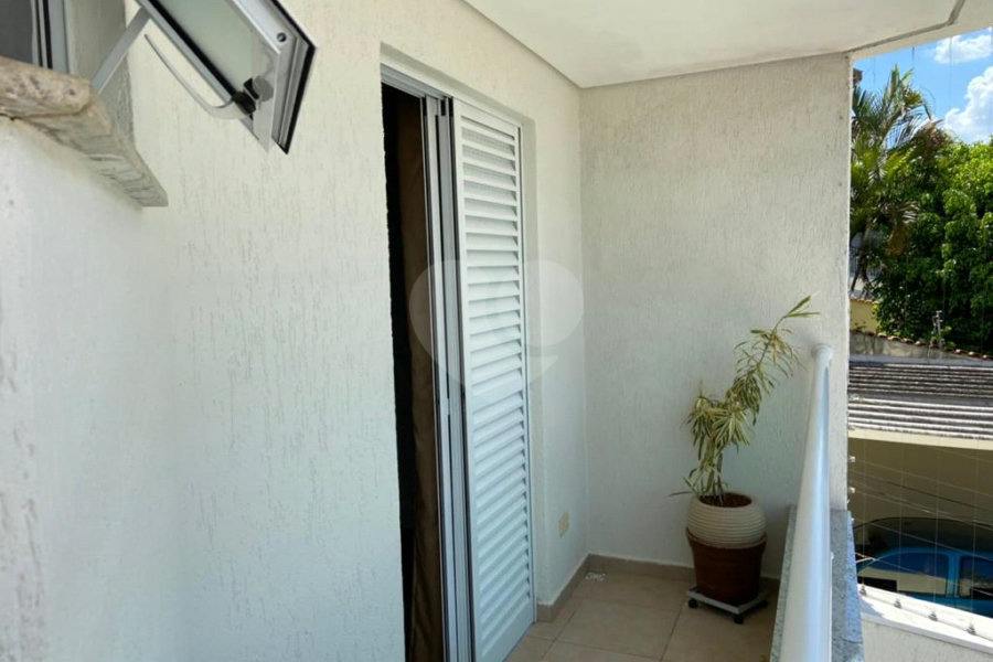 Sobrado à venda com 4 quartos, sendo 2 suítes, em Vila Alpina, Santo André, SP