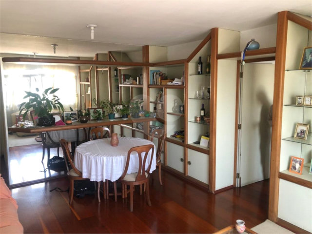 Apartamento à venda com 2 quartos, sendo 1 suíte,  em Perdizes, São Paulo, SP