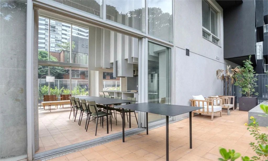 Apartamento à venda ou para alugar com 1 suíte em Pinheiros, São Paulo, SP