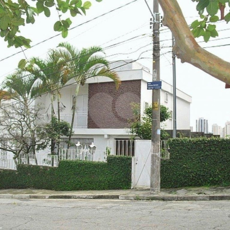 Sobrado à venda com 4 quartos, sendo 1 suíte, em Jardim São Paulo(zona Norte), São Paulo, SP