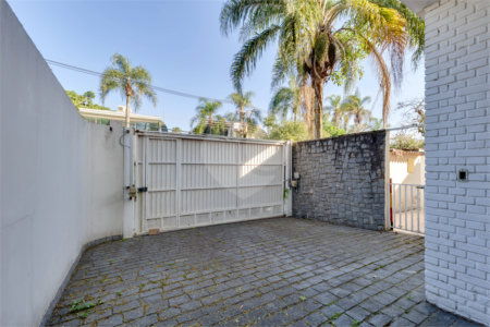 Casa de Vila à venda com 4 quartos, sendo 3 suítes, em Granja Julieta, São Paulo, SP
