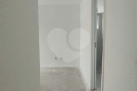 Ótimo apartamento com 58m², 2 quartos, varanda e 1 vaga de garagem próximo ao Hospital A. C. Camargo na Liberdade!
