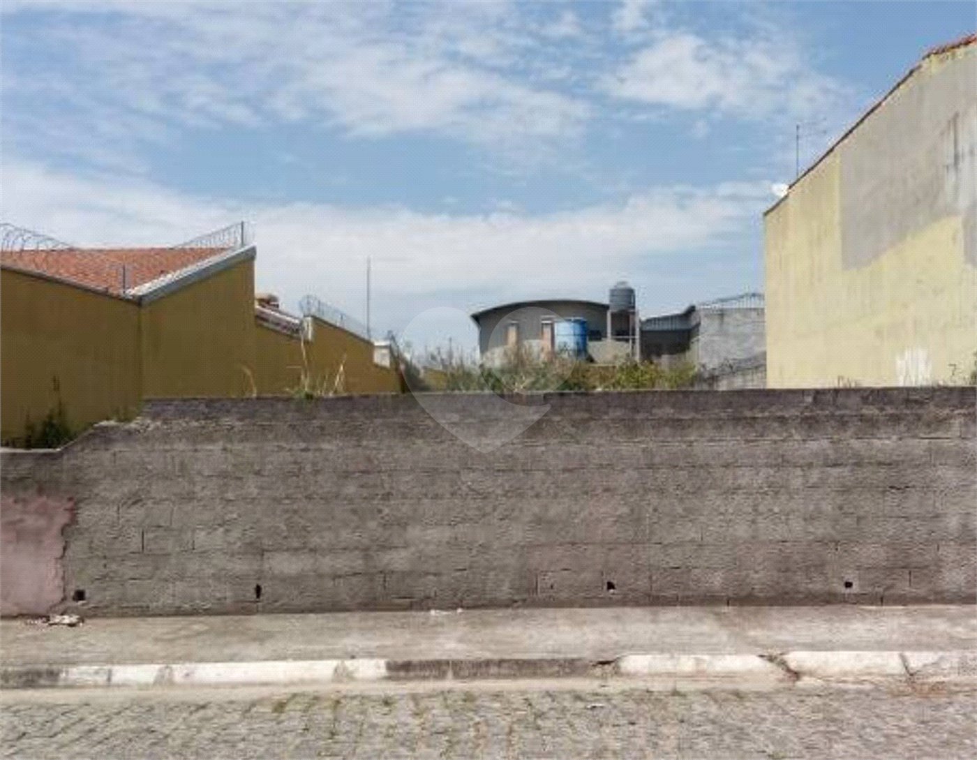 Terreno à venda em Vila Urupês, Suzano, SP